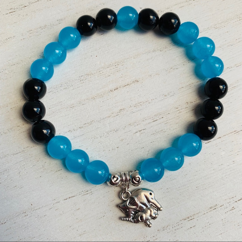 Black onyx Beaded Stretch Bracelet Elephant Charm